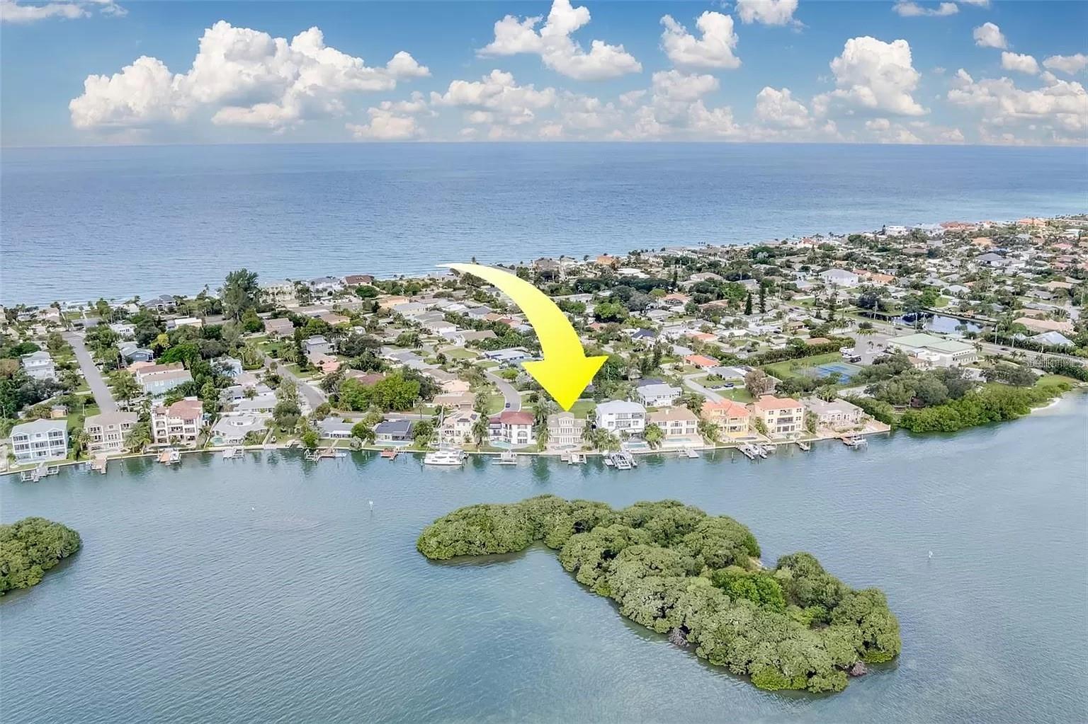 Listing photo id 51 for 803 Harbor Drive