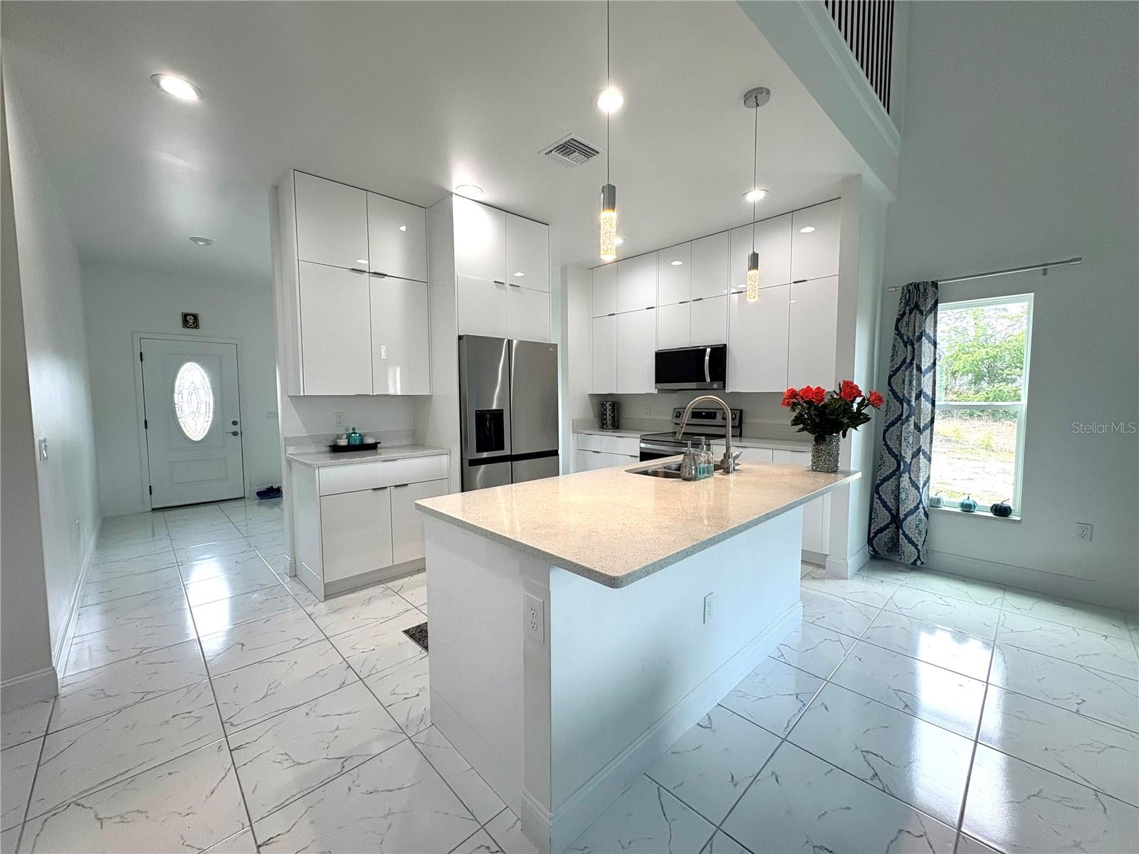 Image 5 of 21 For 7044 Brickell Court