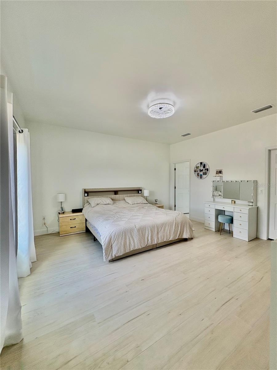 Image 8 of 21 For 7044 Brickell Court