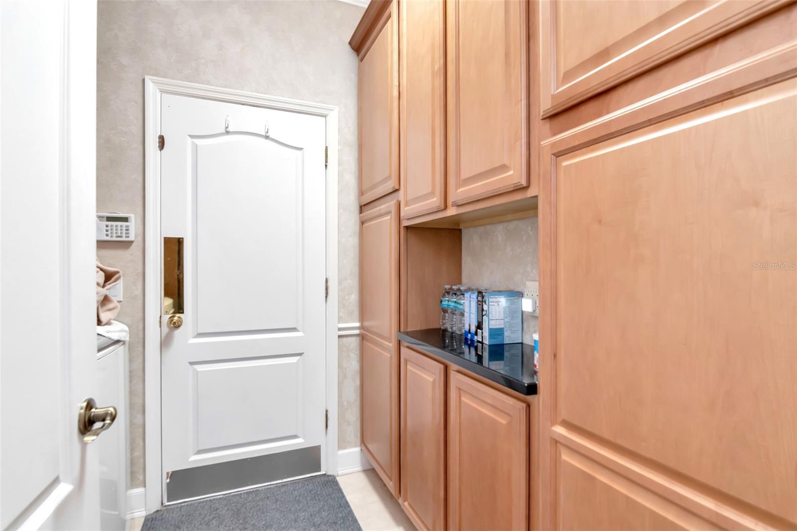 Image 16 of 31 For 14711 Potterton Circle
