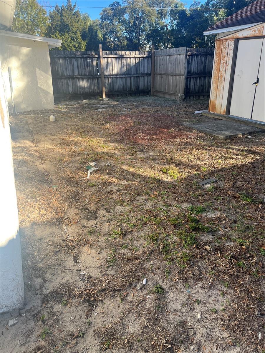 Listing photo id 0 for 6220 Massachusetts Avenue