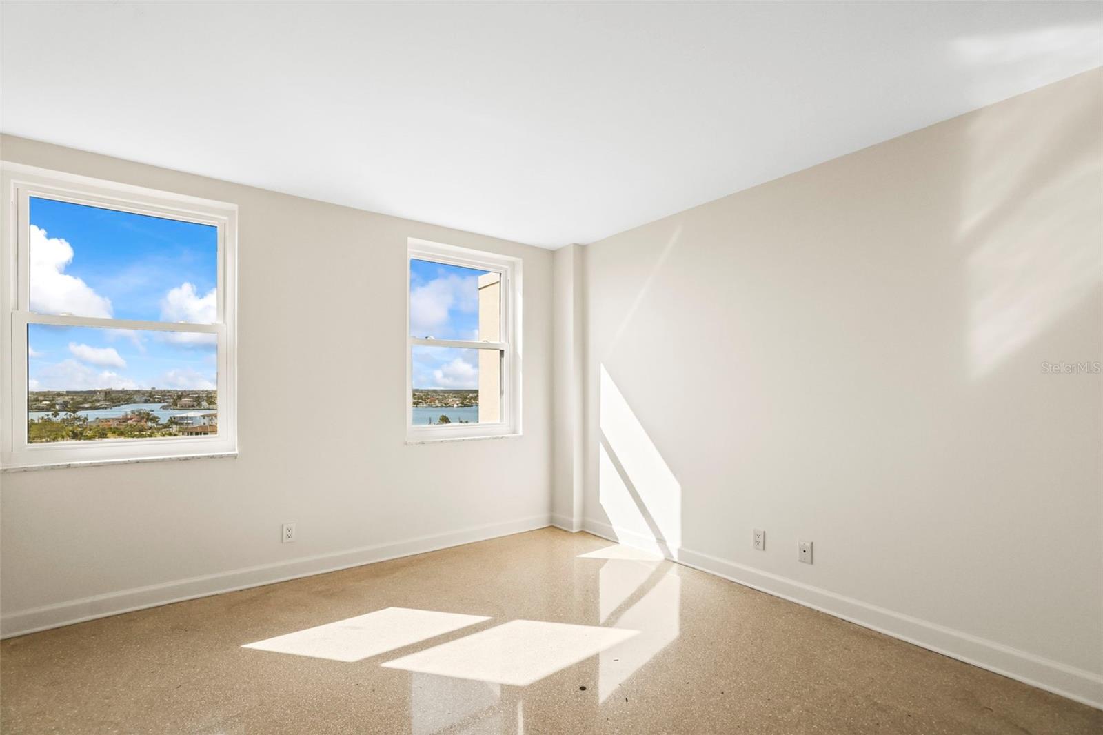 Image 17 of 64 For 10355 Paradise Boulevard 1003