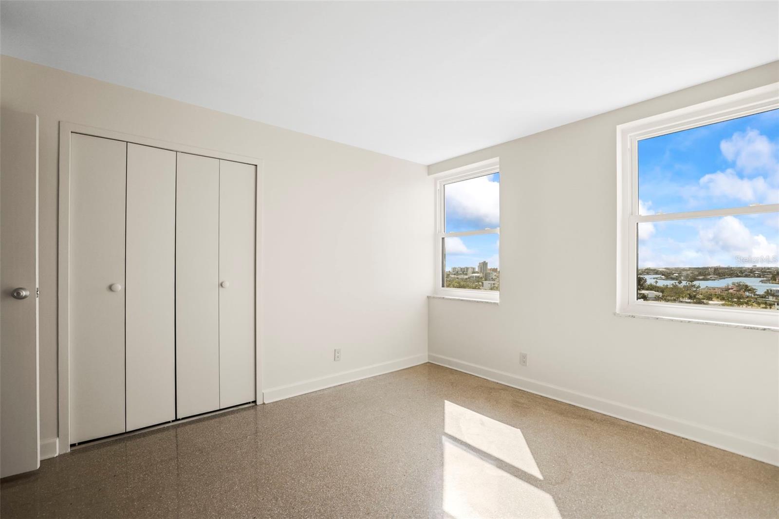Image 21 of 64 For 10355 Paradise Boulevard 1003