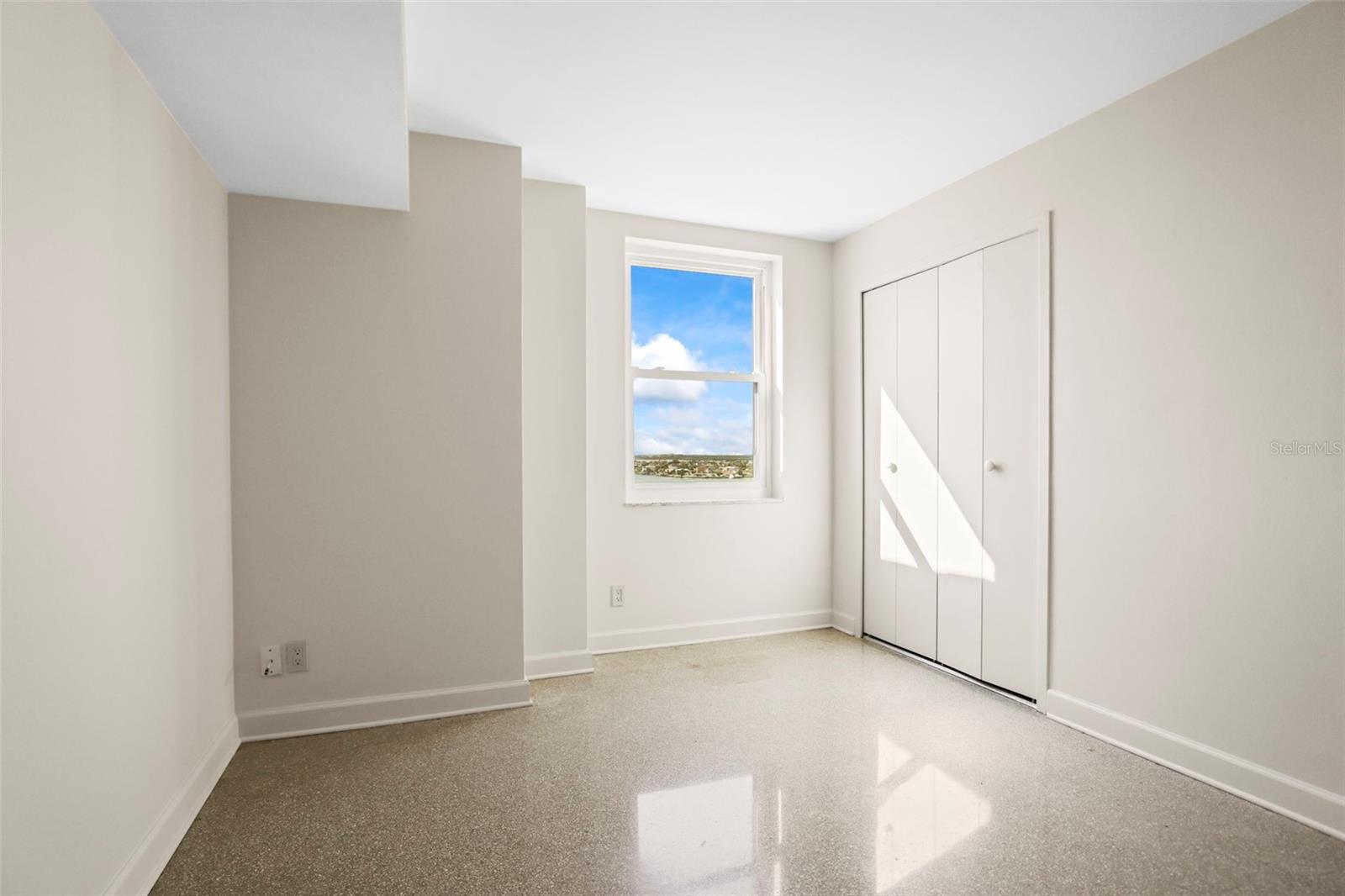 Image 29 of 64 For 10355 Paradise Boulevard 1003