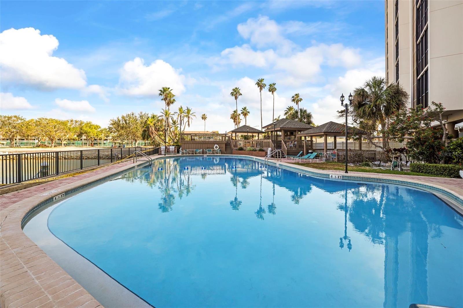 Image 43 of 64 For 10355 Paradise Boulevard 1003