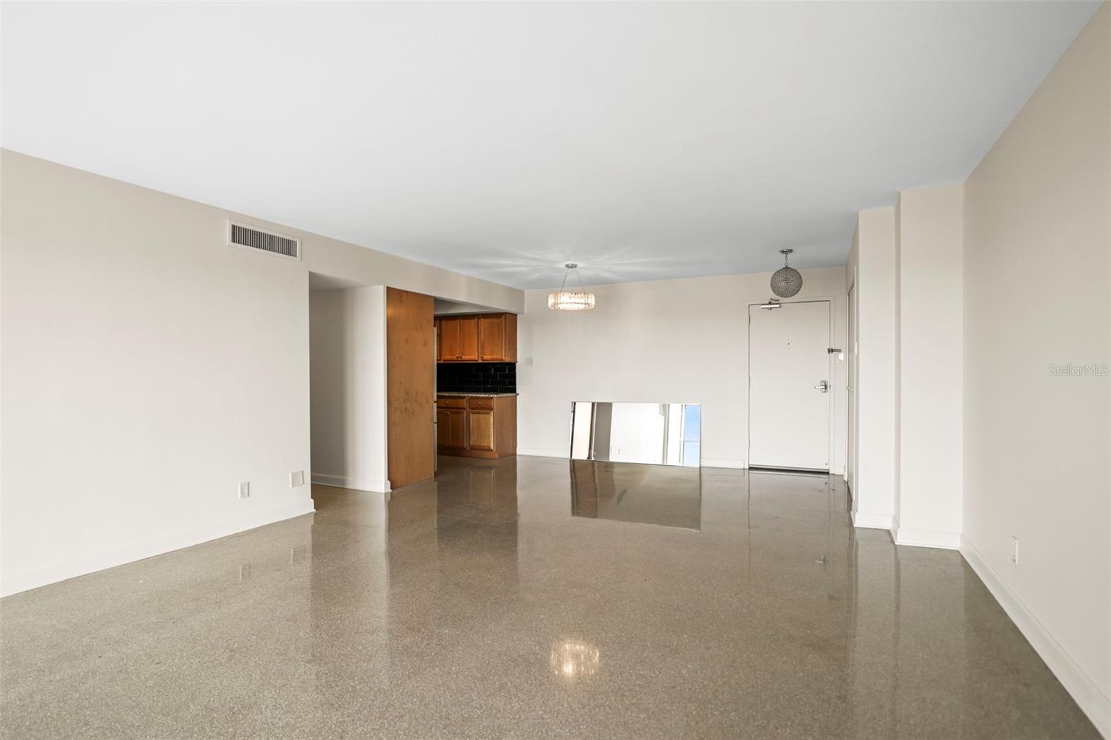Image 7 of 64 For 10355 Paradise Boulevard 1003