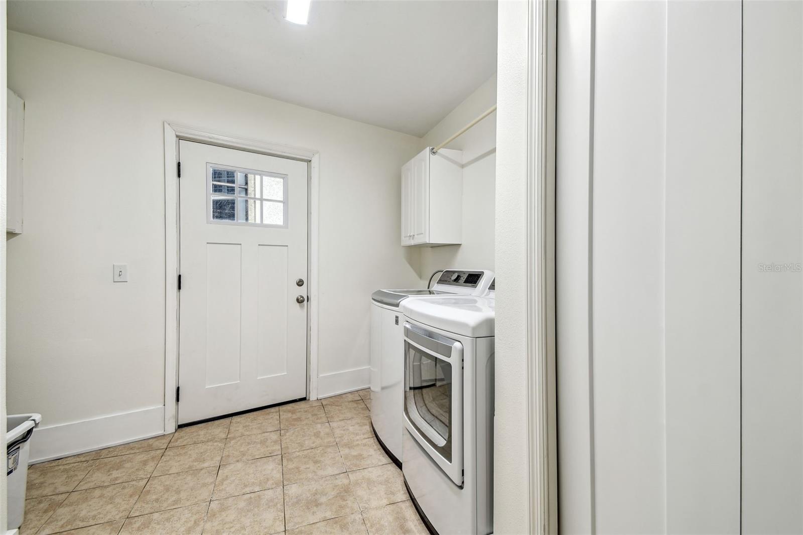 Image 30 of 82 For 5005 Evelyn Drive