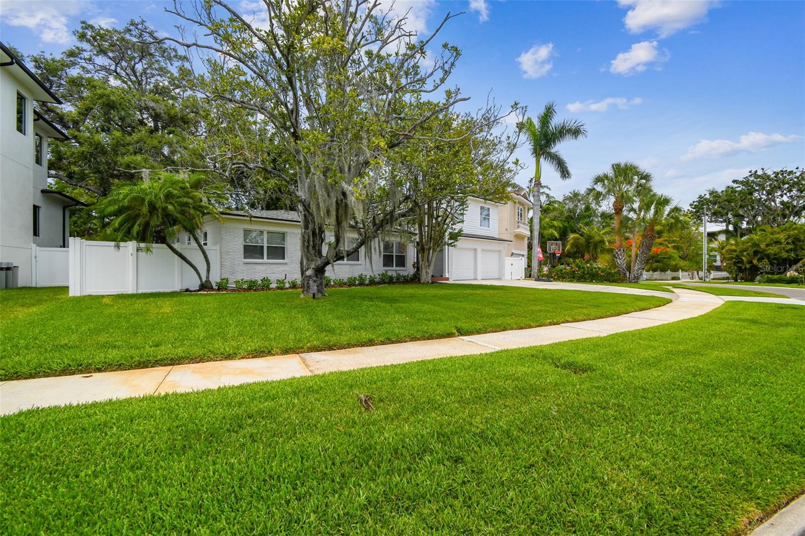 Image 8 of 82 For 5005 Evelyn Drive