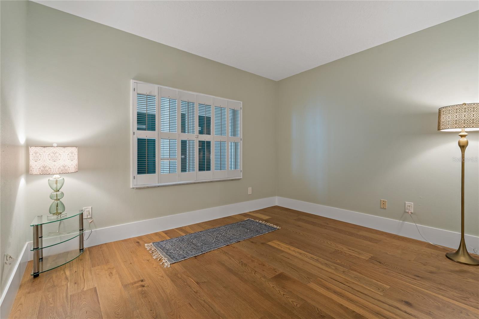 Listing photo id 25 for 1586 Gulf Boulevard 2502