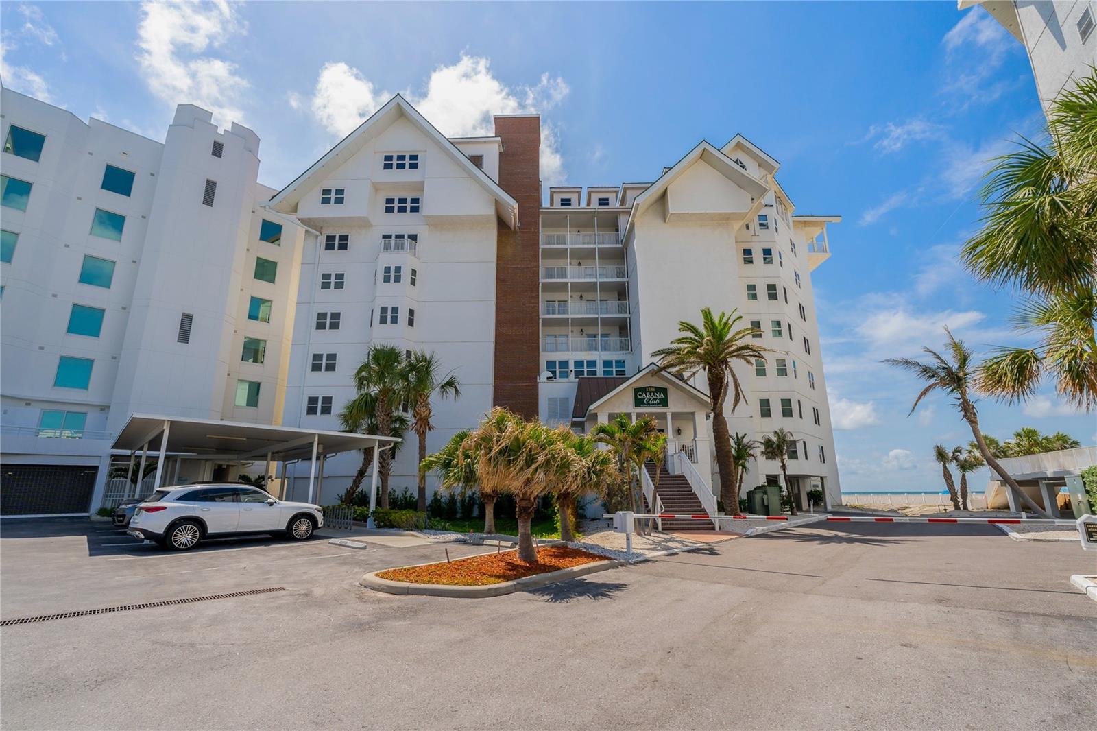 Listing photo id 37 for 1586 Gulf Boulevard 2502