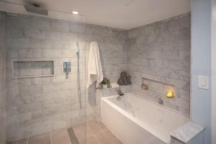 Image 9 of 22 For 5701 Bahia Del Mar Circle 108
