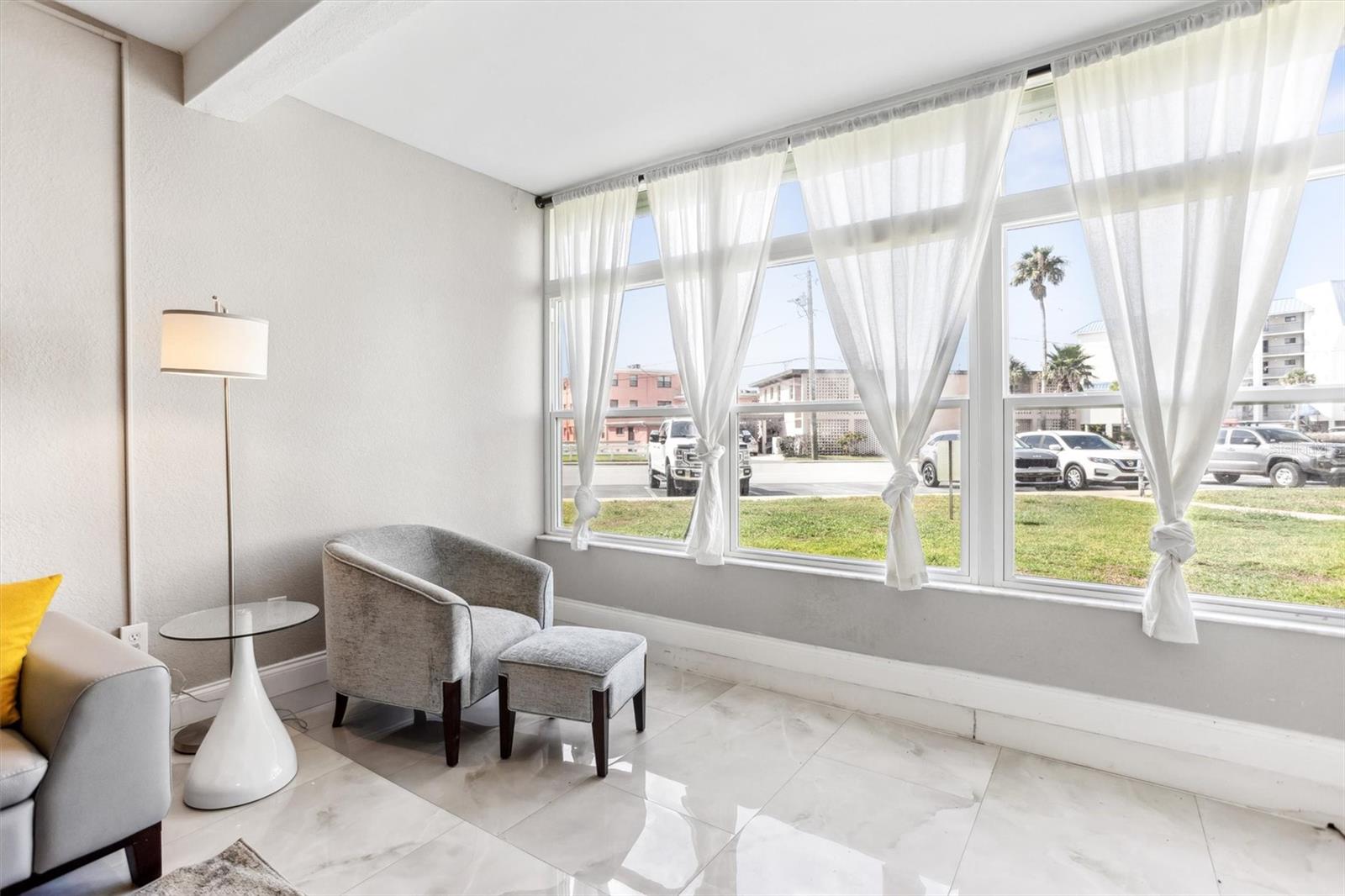 Image 6 of 29 For 7050 Sunset Way 7