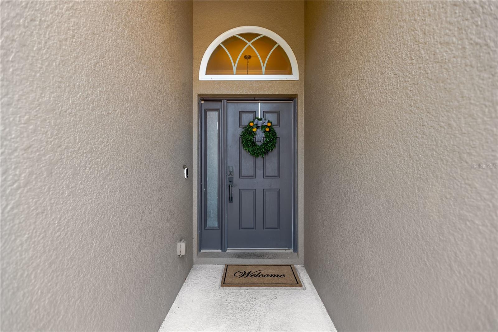 Listing photo id 0 for 7822 Atwood Drive