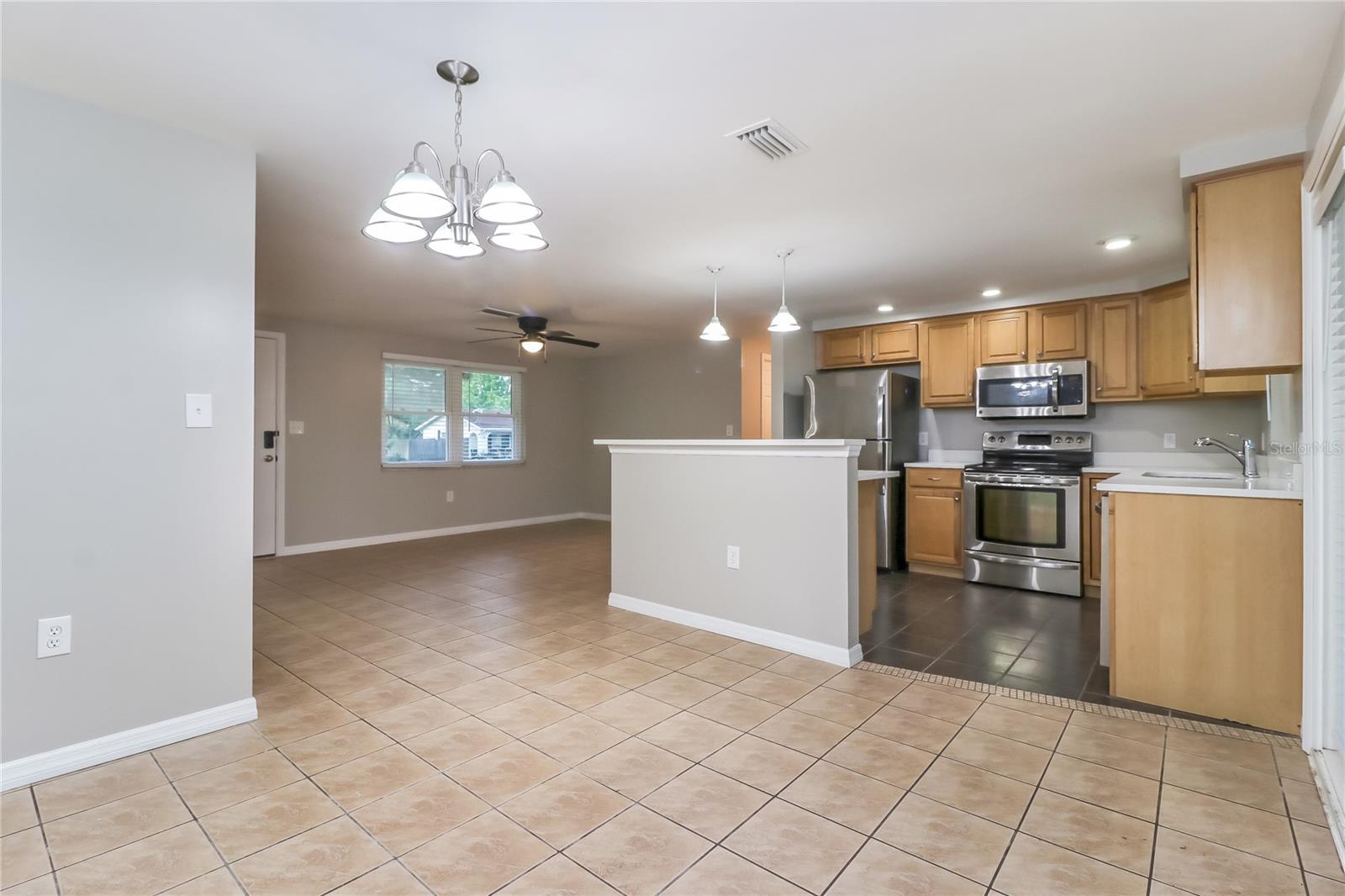 Image 5 of 16 For 8626 Horizon Lane