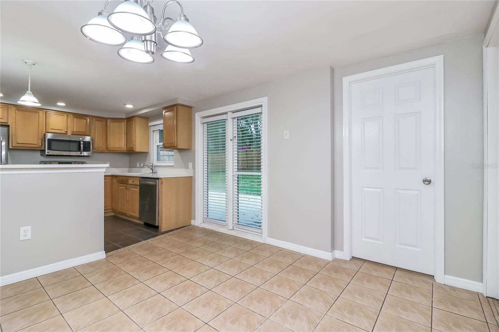 Image 6 of 16 For 8626 Horizon Lane