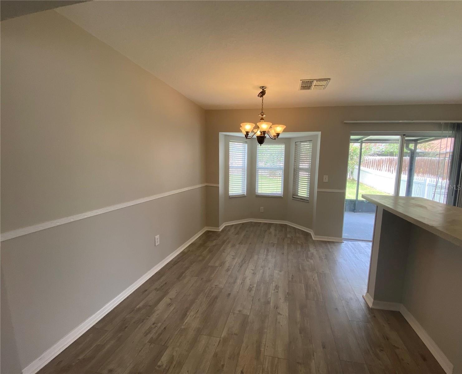 Image 5 of 13 For 5619 Tanagergrove Way