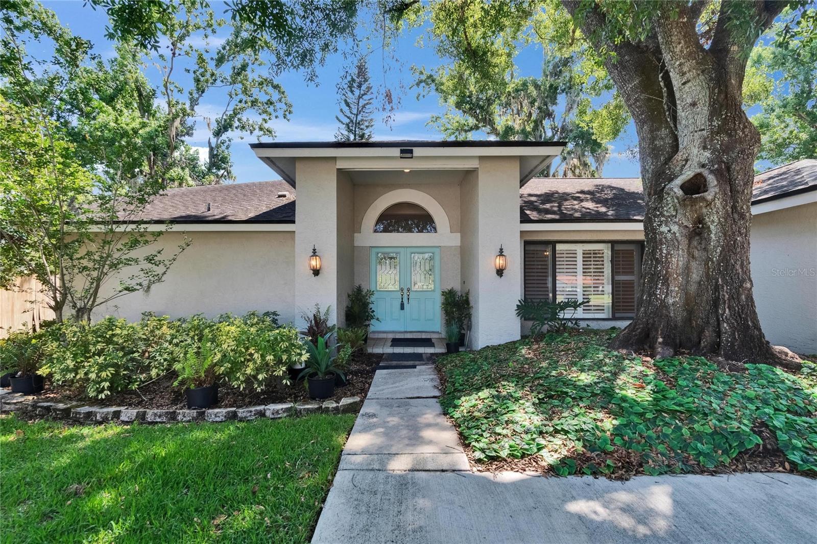 Image 2 of 70 For 1905 Horseshoe Drive