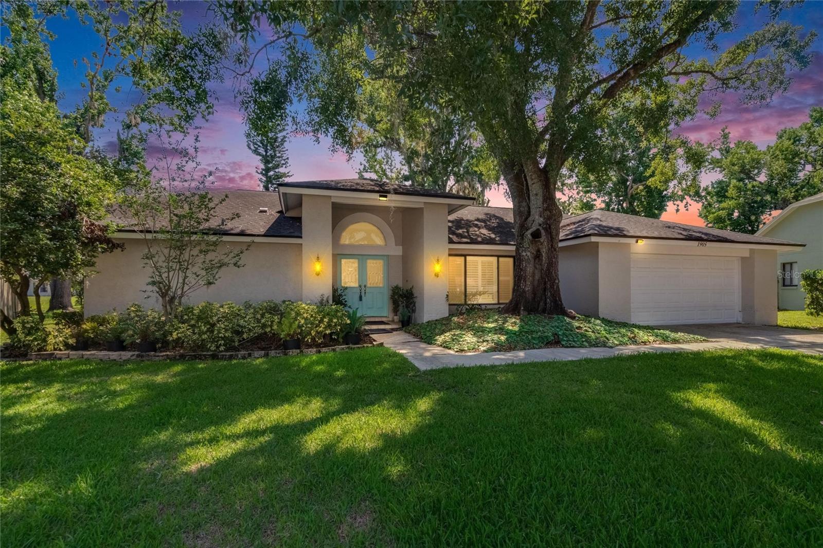 Image 3 of 70 For 1905 Horseshoe Drive
