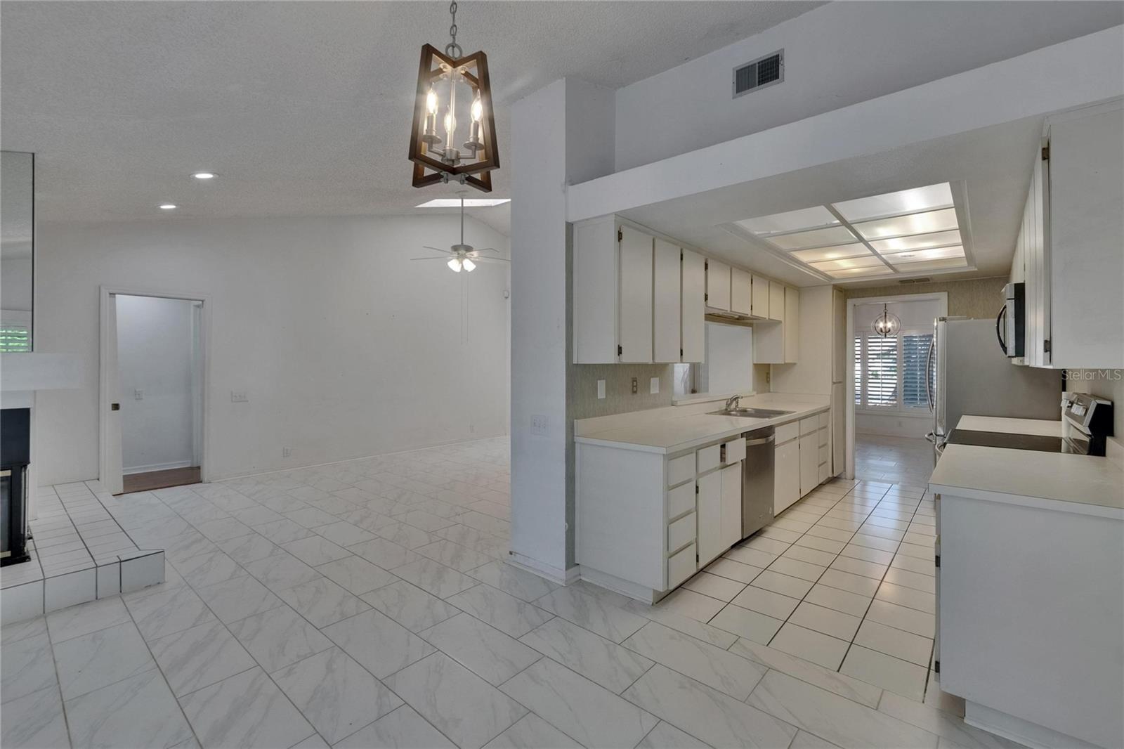 Image 30 of 70 For 1905 Horseshoe Drive
