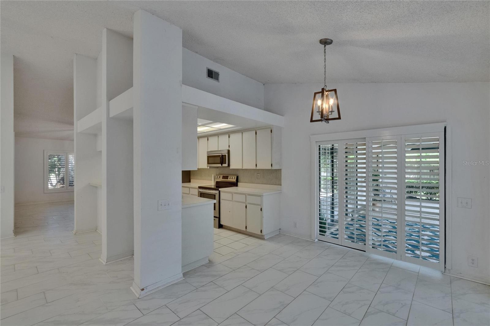Image 35 of 70 For 1905 Horseshoe Drive