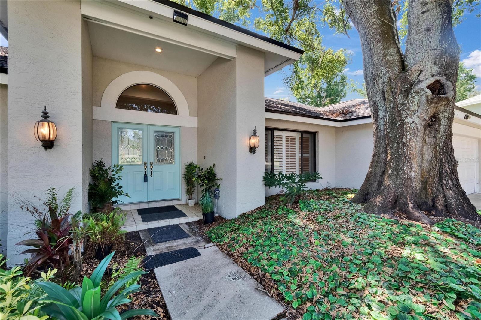 Image 4 of 70 For 1905 Horseshoe Drive