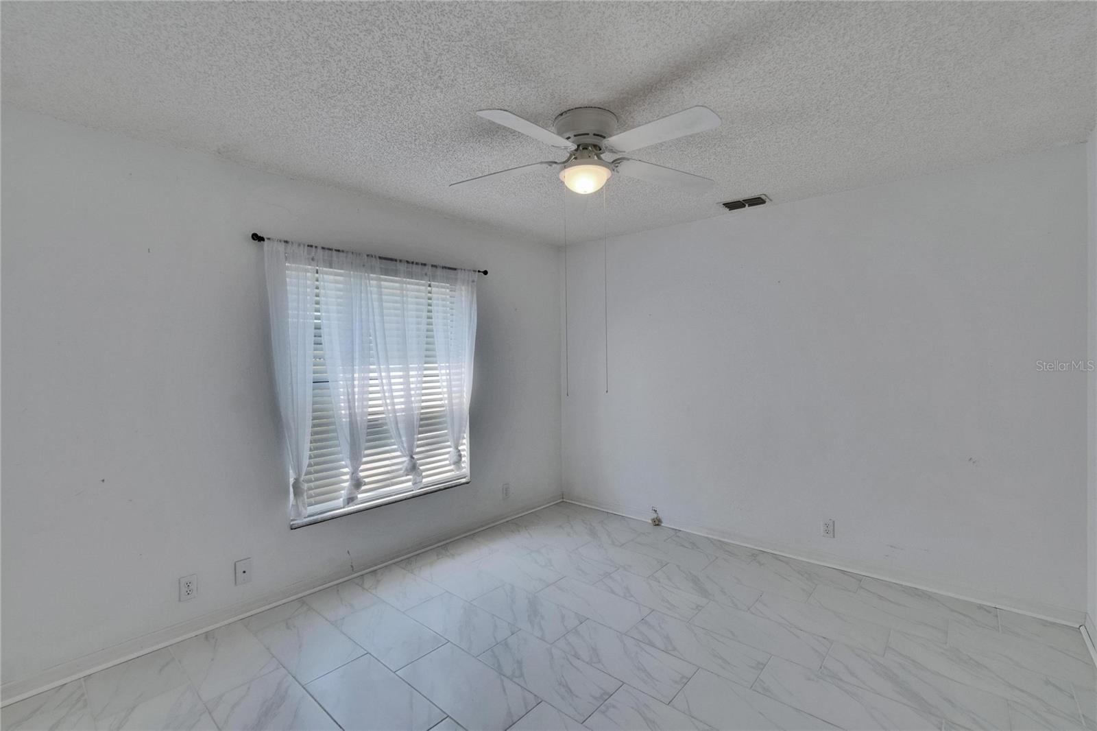 Image 40 of 70 For 1905 Horseshoe Drive