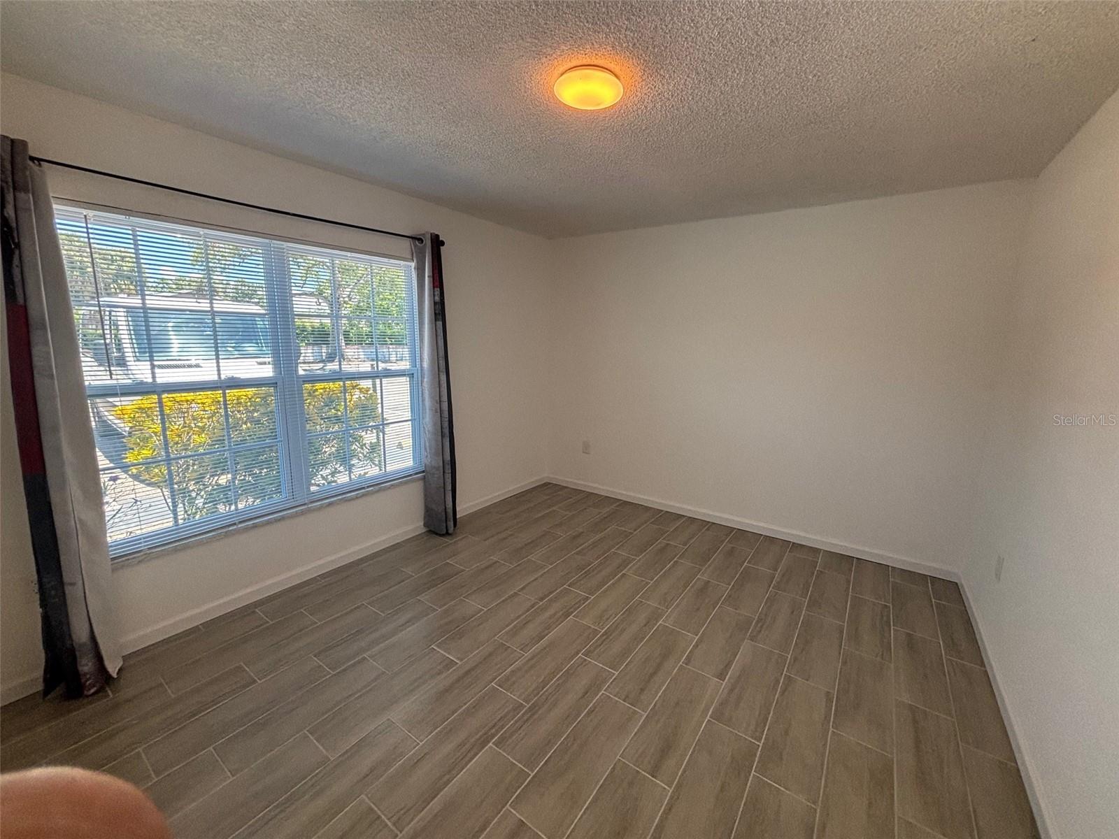Image 17 of 50 For 1290 83rd Avenue N 1290 A