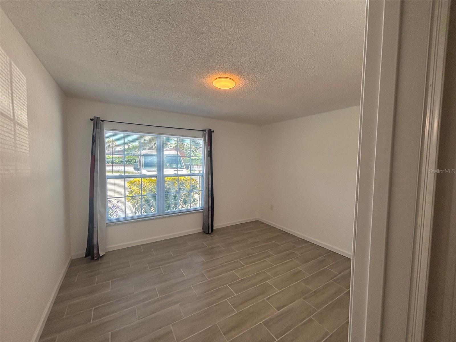 Image 31 of 50 For 1290 83rd Avenue N 1290 A