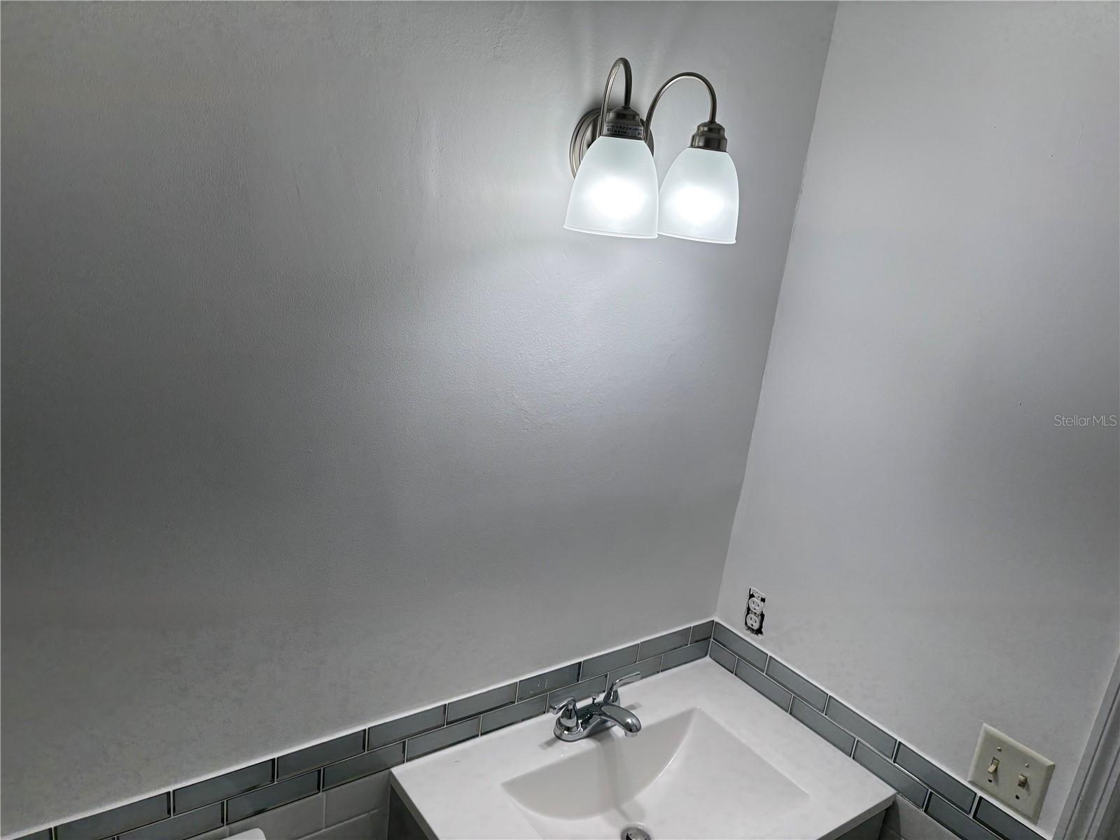 Image 7 of 12 For 1290 83rd Avenue N 1290 A