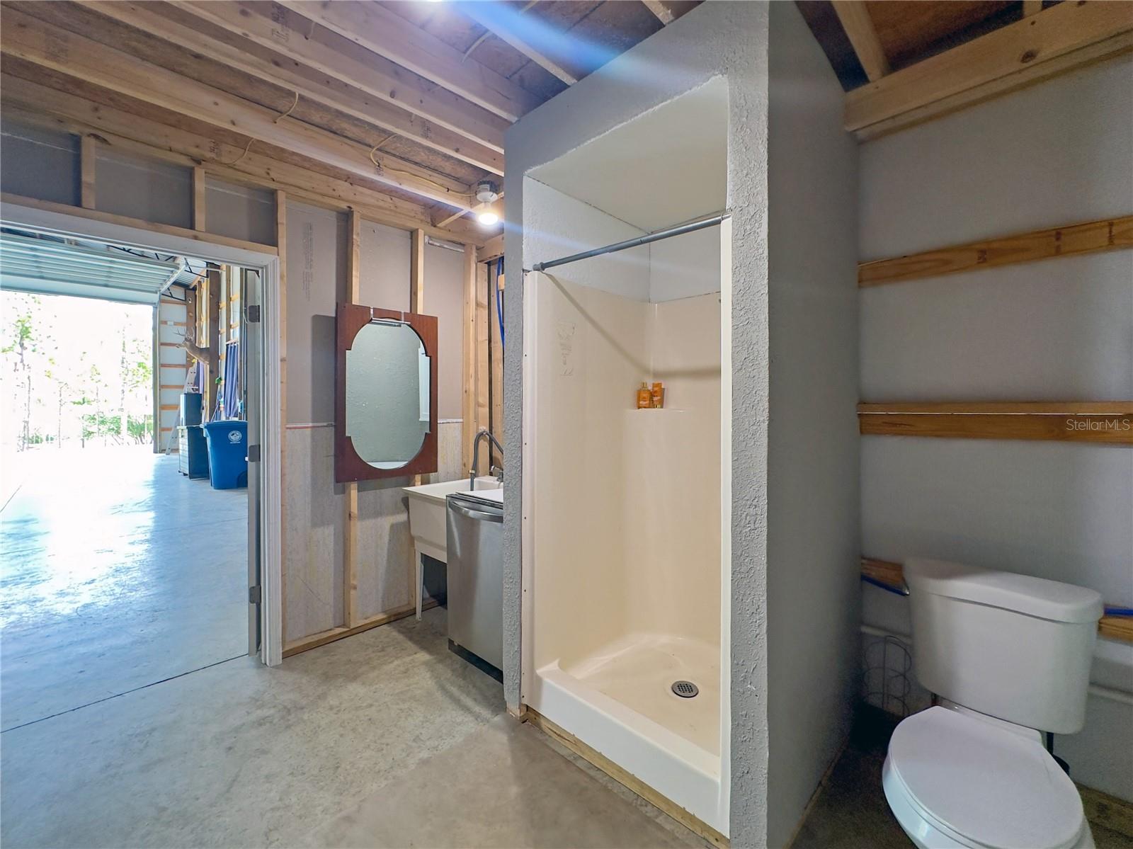 Listing photo id 20 for 13268 Harrison Street