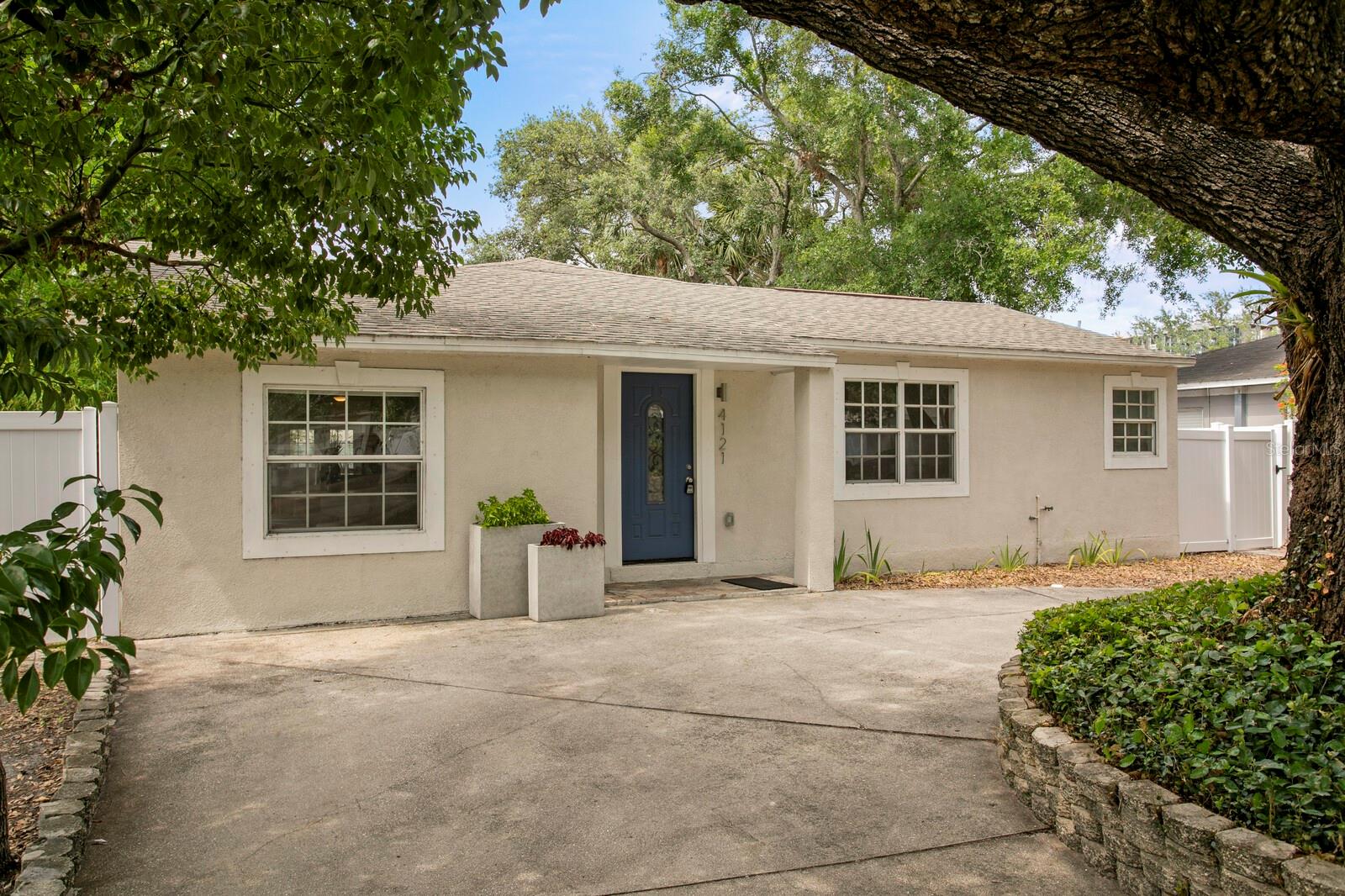 Image 36 of 44 For 4121 San Nicholas Street