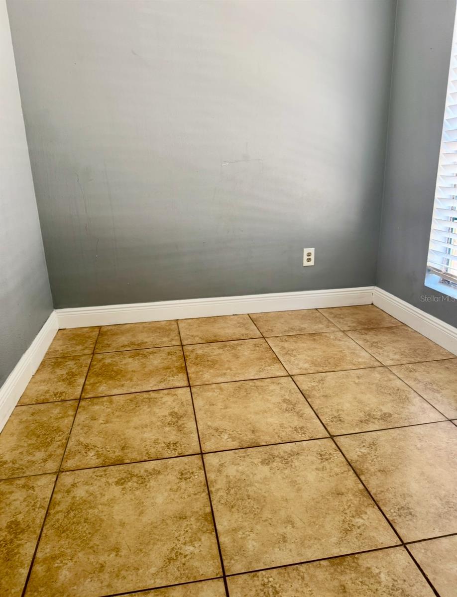 Image 13 of 25 For 8752 Mallard Reserve Drive 102