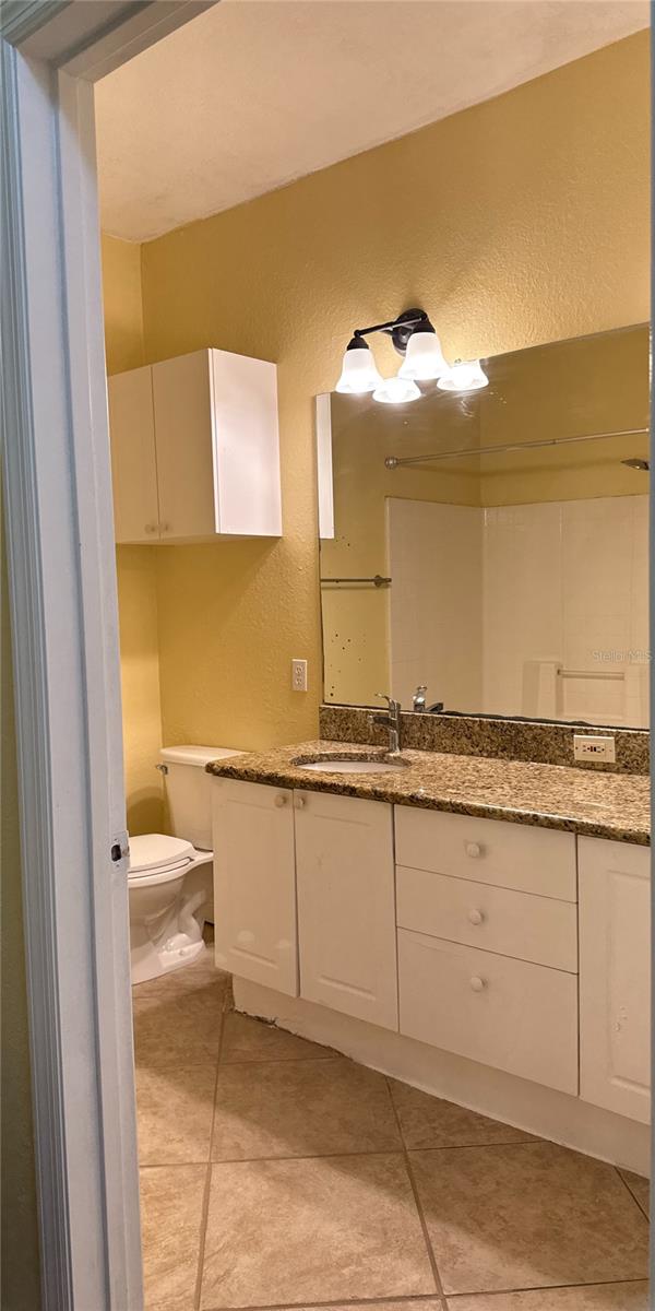 Image 15 of 23 For 2721 Via Murano  324