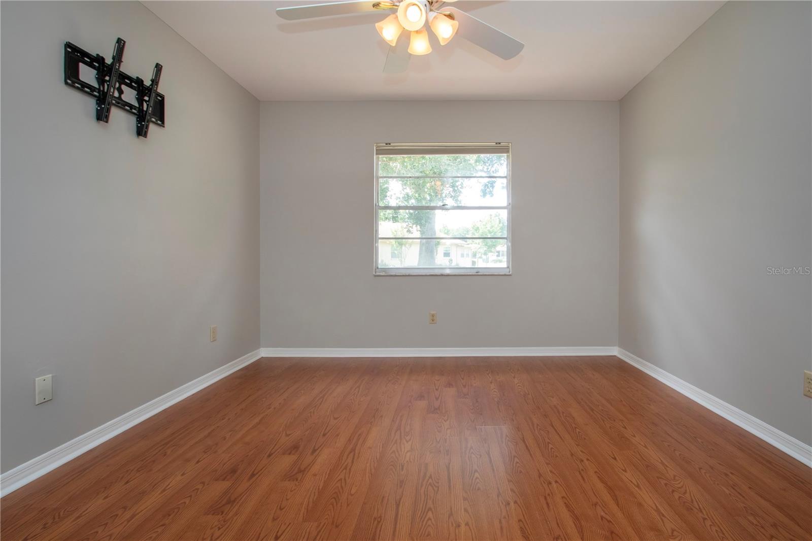 Image 22 of 64 For 1828 Foxhunt Drive A