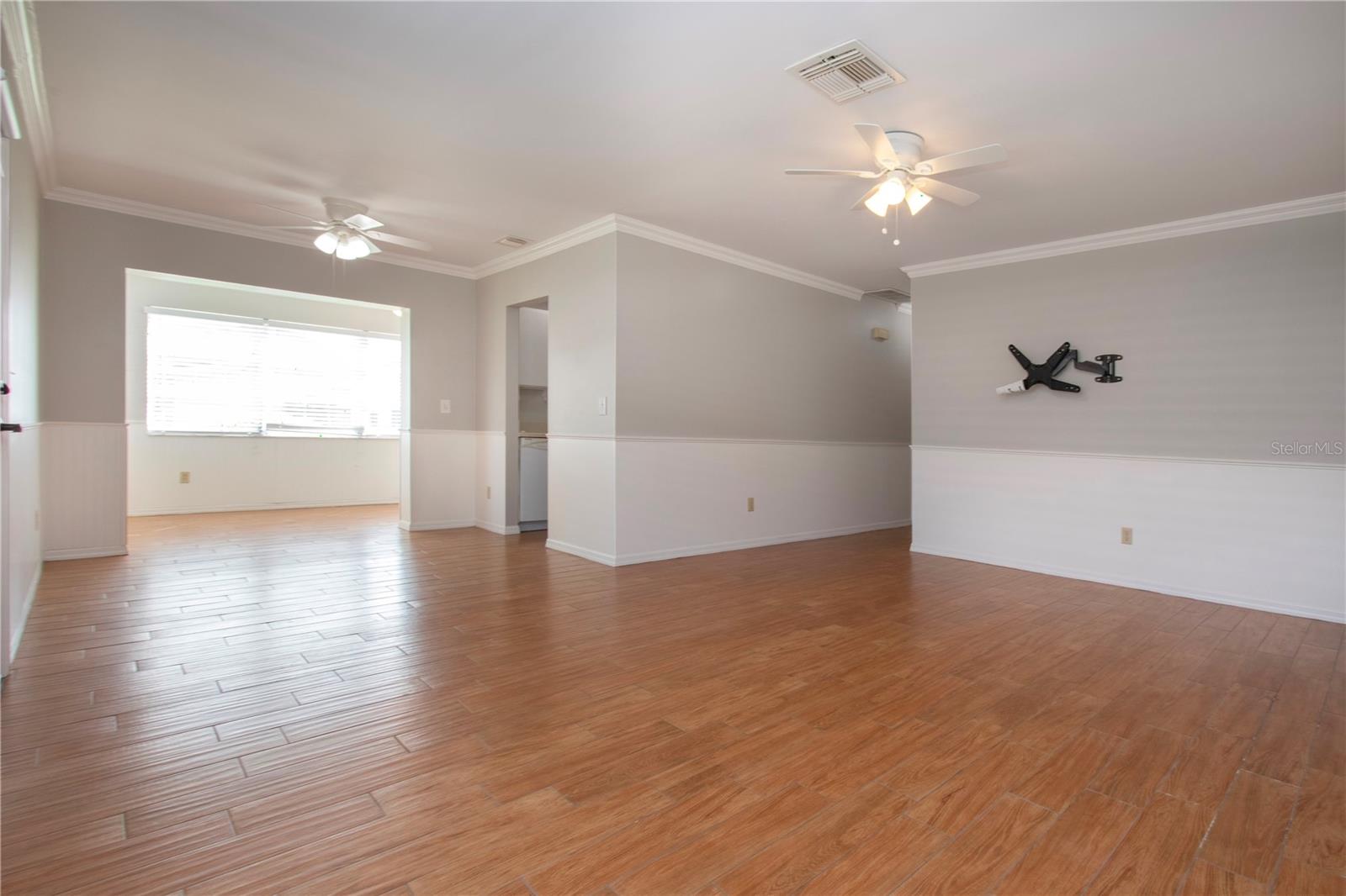 Image 3 of 64 For 1828 Foxhunt Drive A