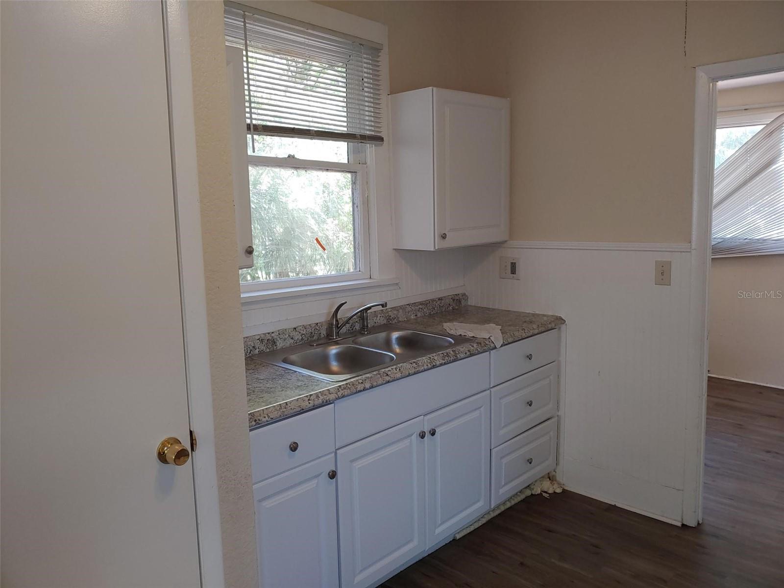 Image 10 of 22 For 1924 30th Street S