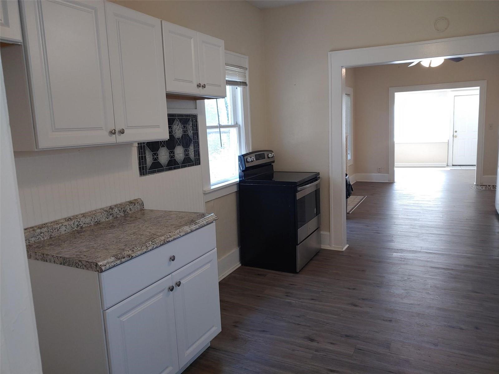 Image 11 of 22 For 1924 30th Street S