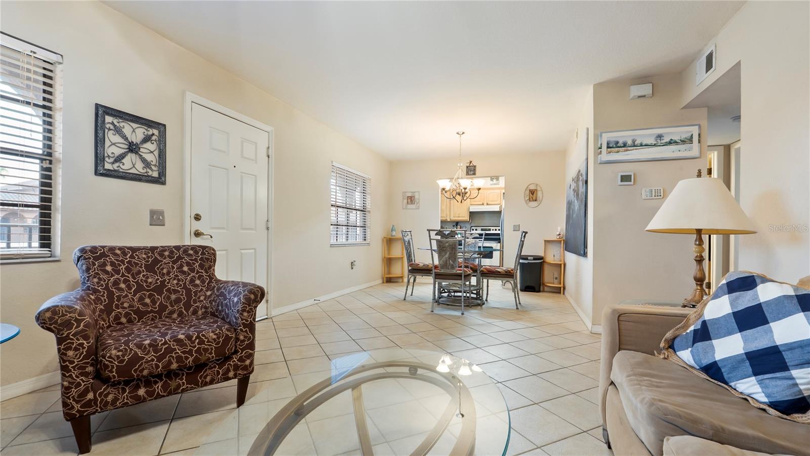 Image 11 of 24 For 6100 Gulfport Boulevard S 415