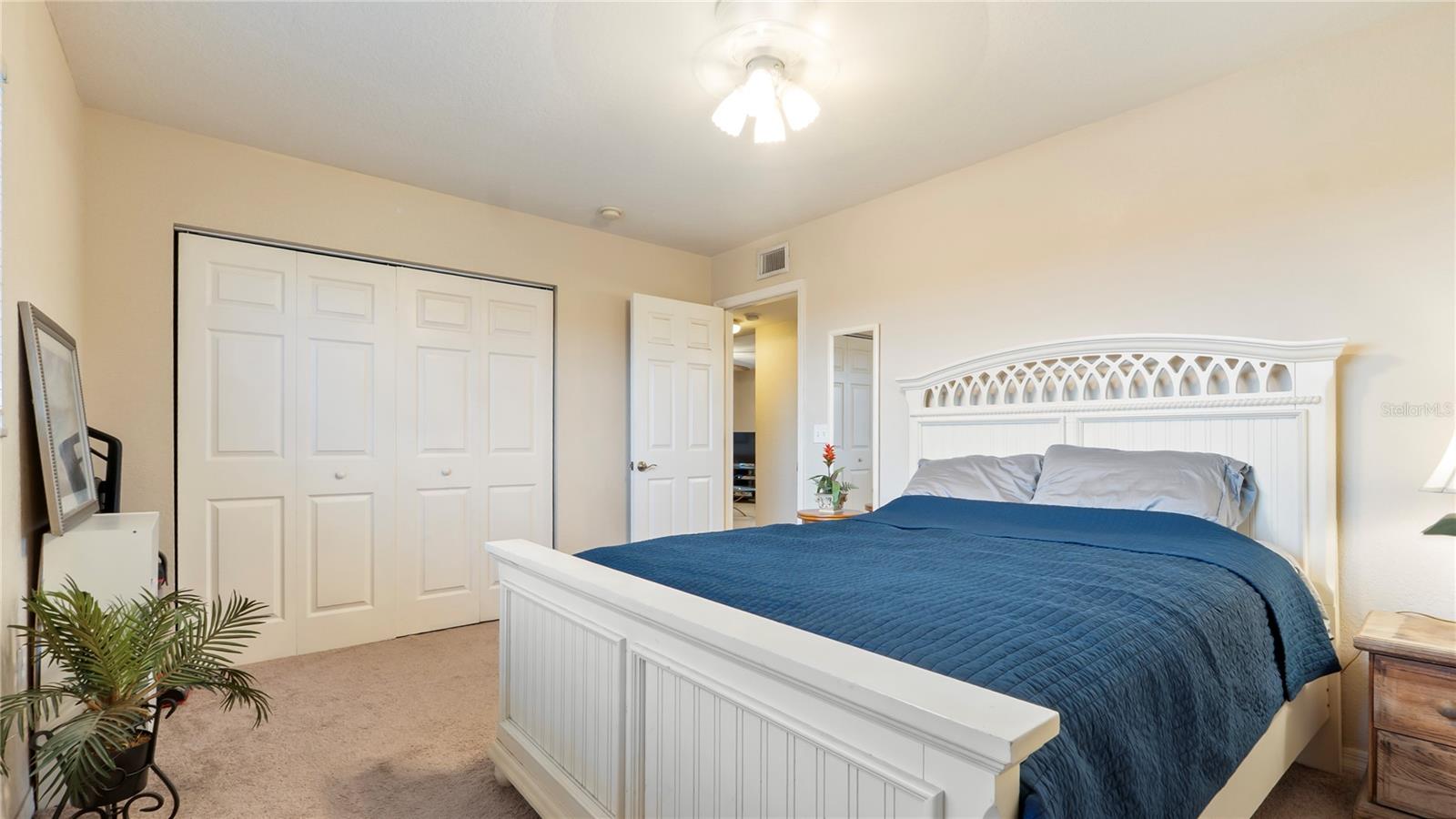 Image 21 of 24 For 6100 Gulfport Boulevard S 415