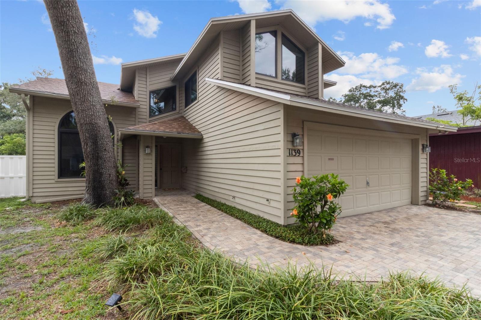 Image 2 of 43 For 1139 43rd Avenue N