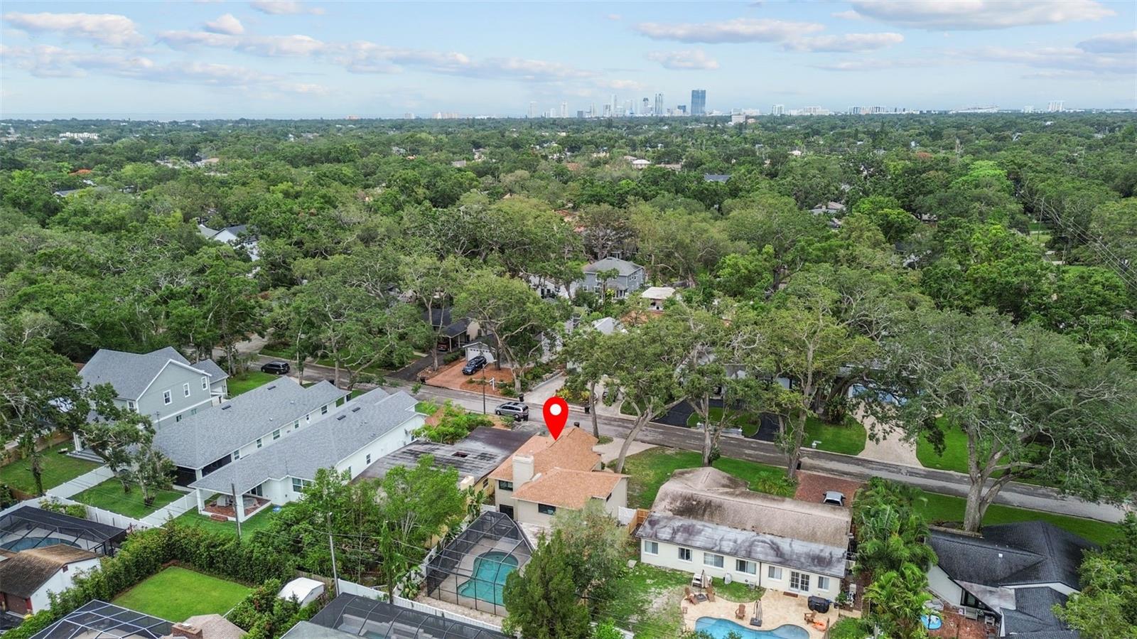 Image 3 of 43 For 1139 43rd Avenue N
