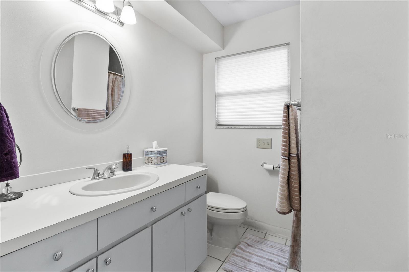 Image 33 of 43 For 1139 43rd Avenue N