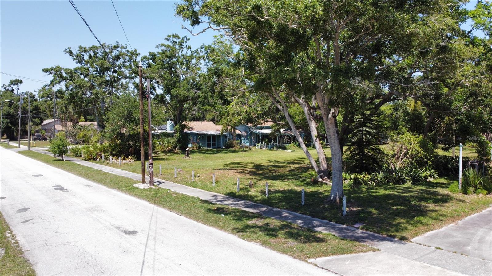 Image 15 of 30 For 5680 77th Avenue N