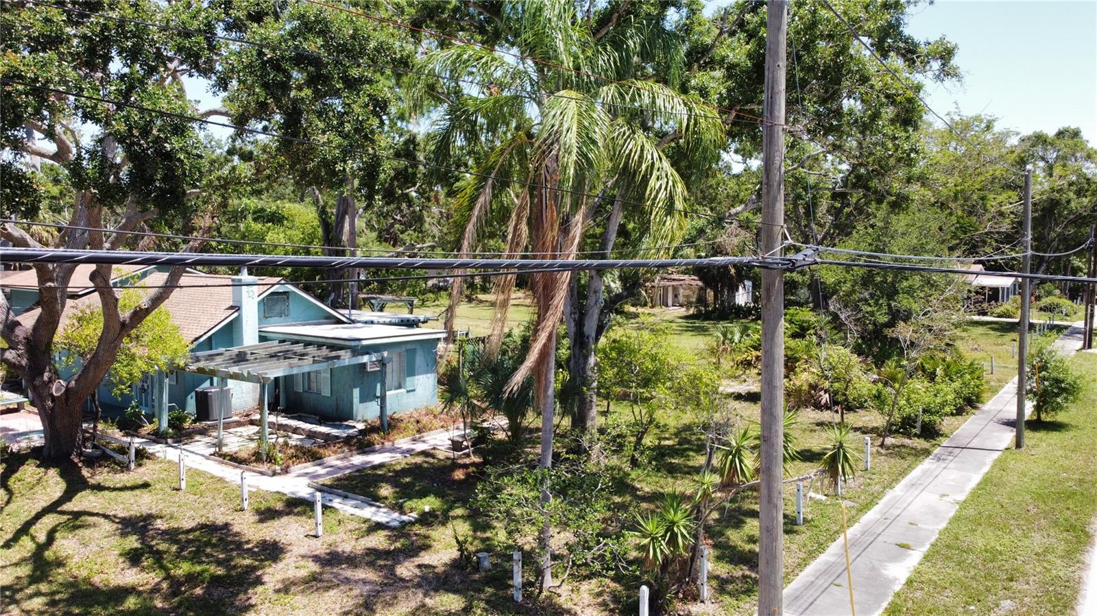 Image 8 of 30 For 5680 77th Avenue N