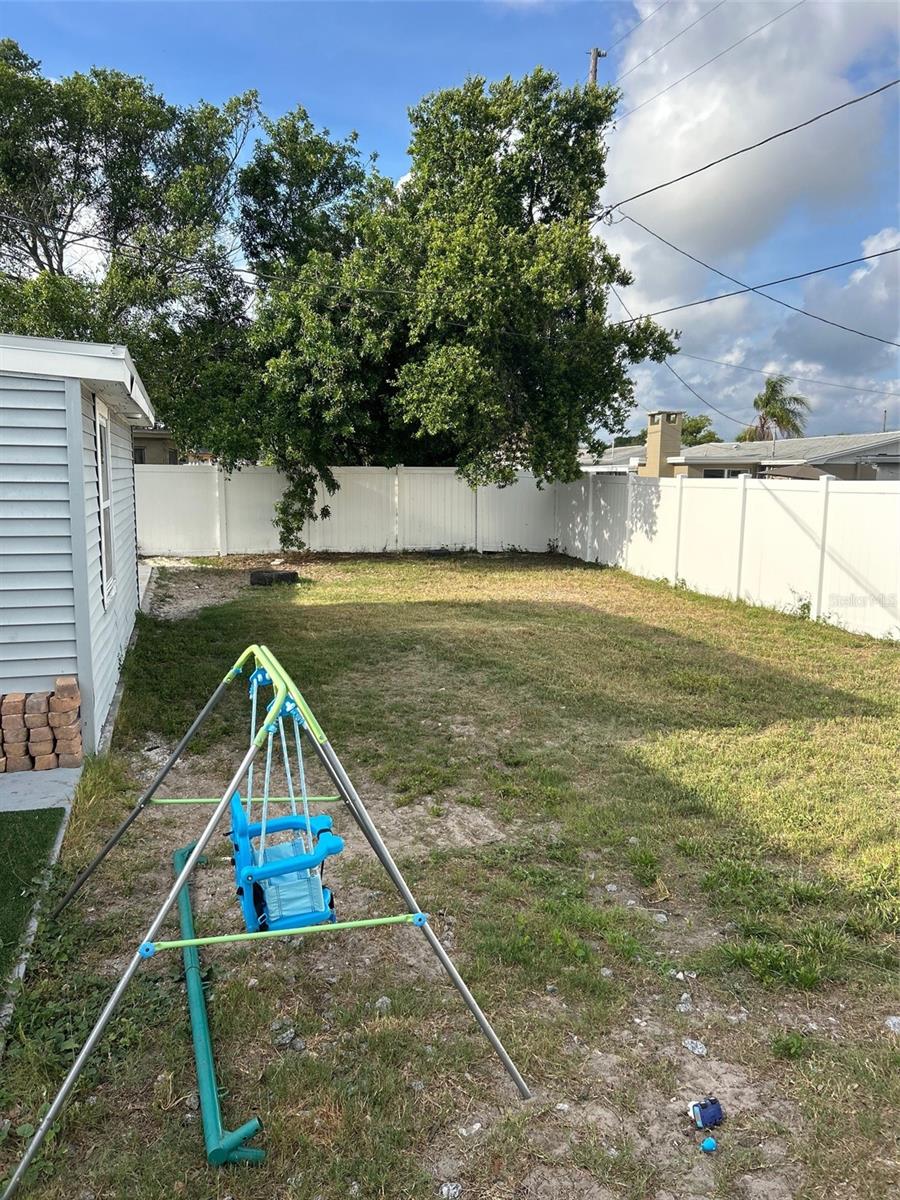 Image 4 of 38 For 3612 Devonshire Drive