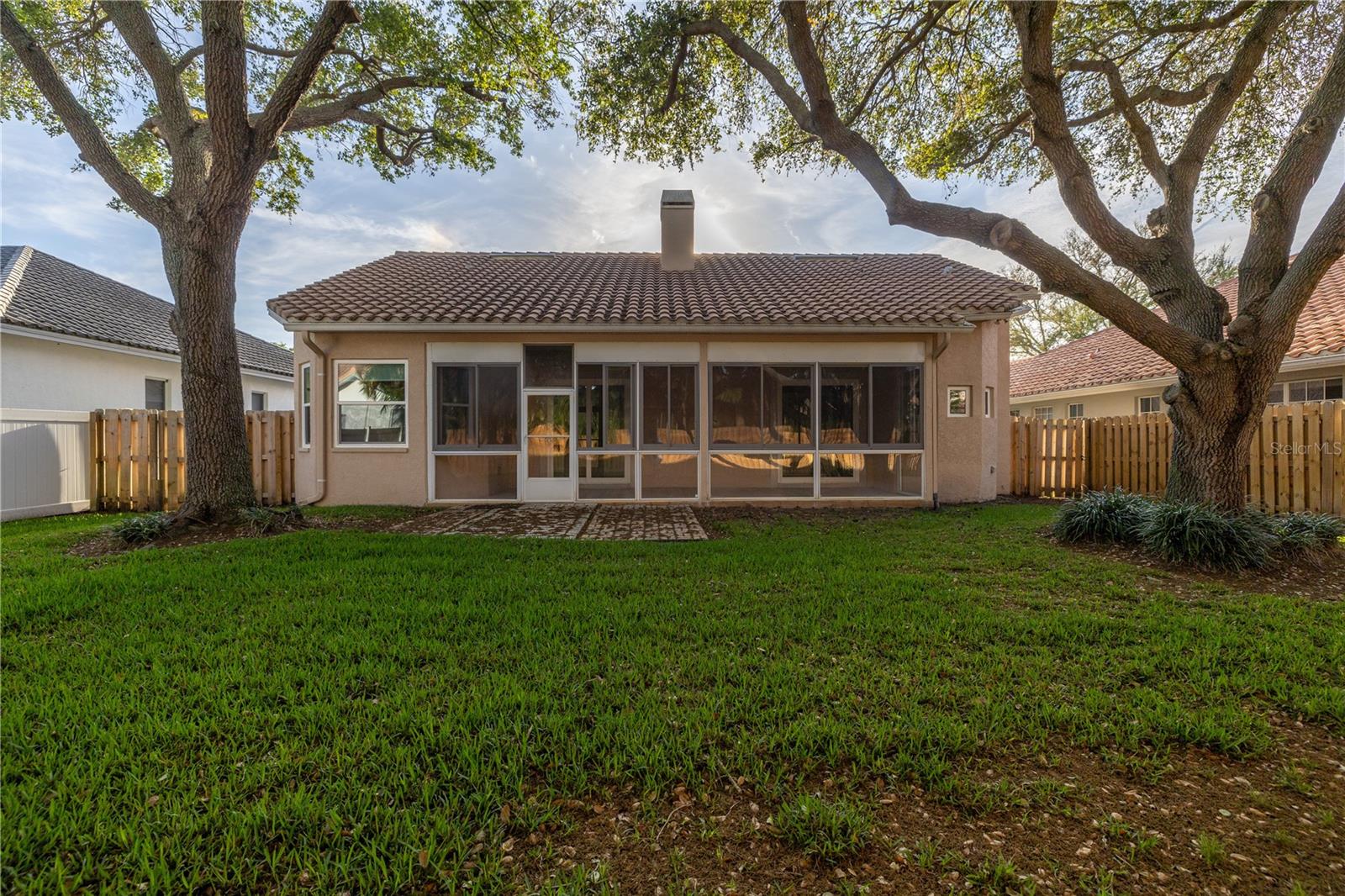 Image 38 of 46 For 4832 Queen Palm Terrace Ne