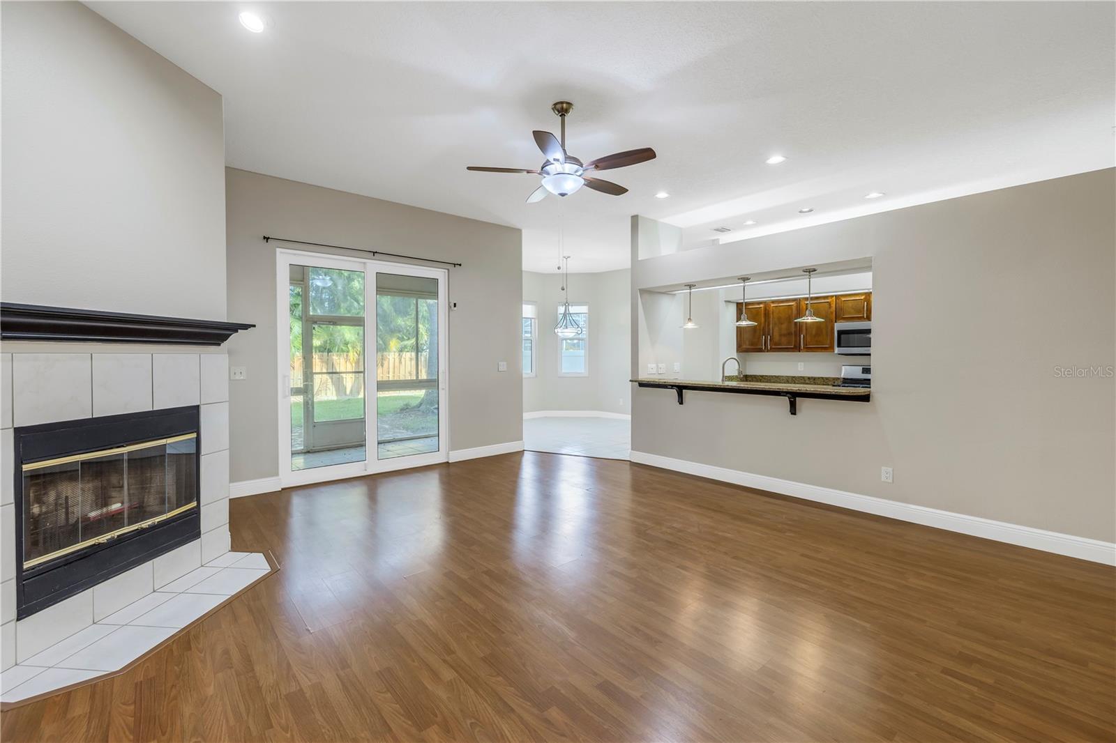 Image 8 of 46 For 4832 Queen Palm Terrace Ne