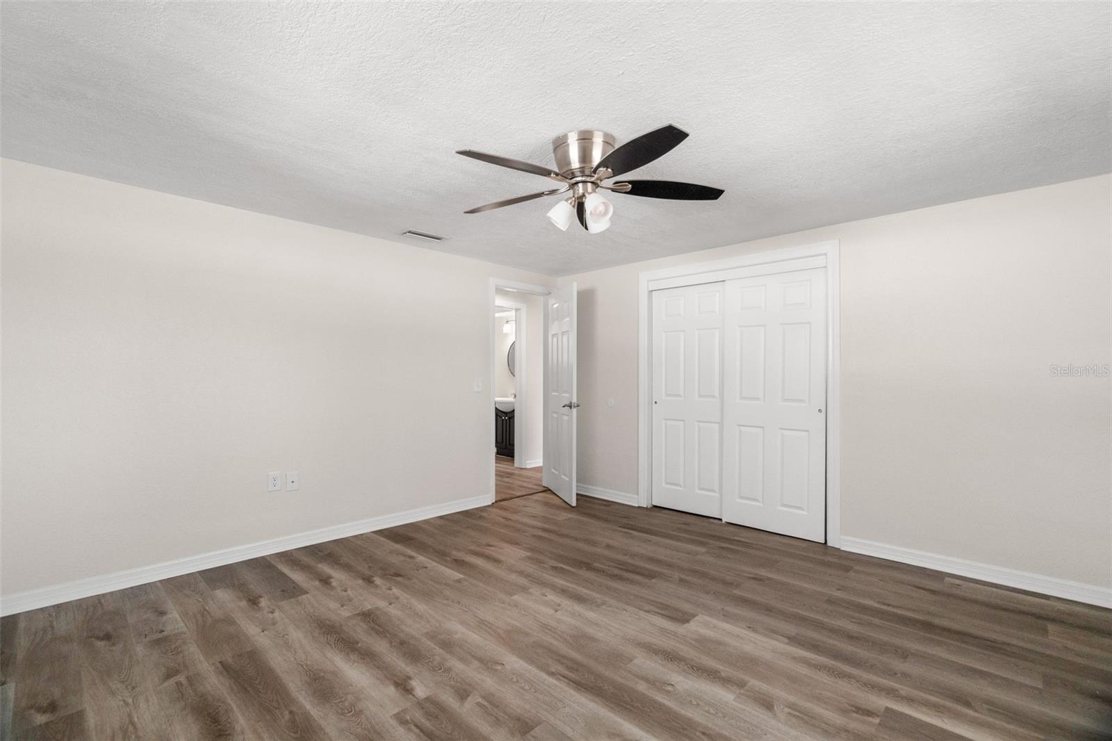 Image 19 of 36 For 5122 Chet Drive