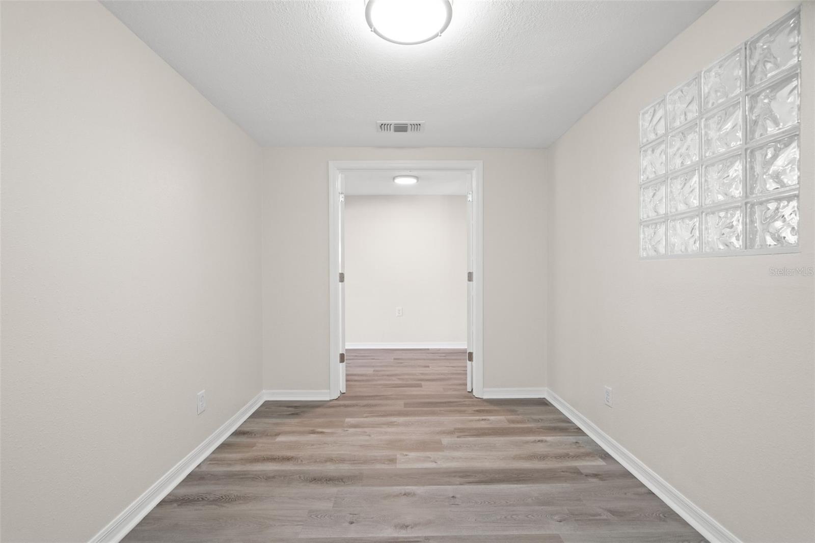 Image 30 of 36 For 5122 Chet Drive