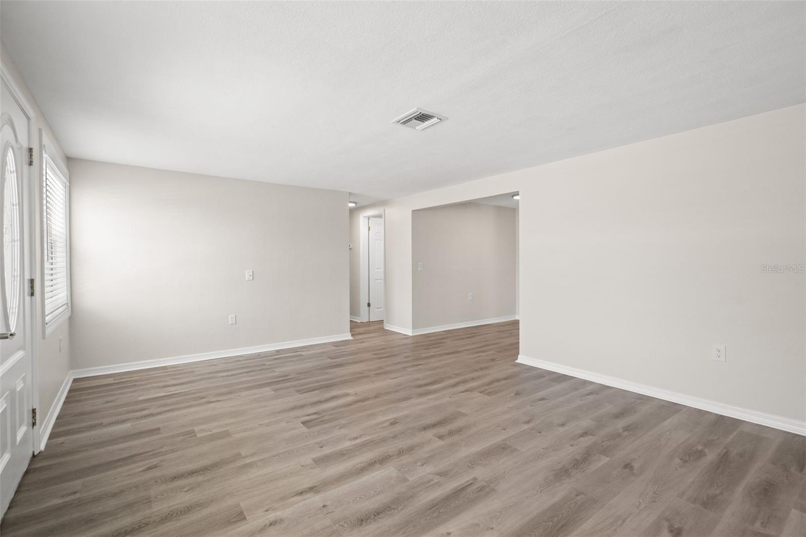 Image 6 of 36 For 5122 Chet Drive